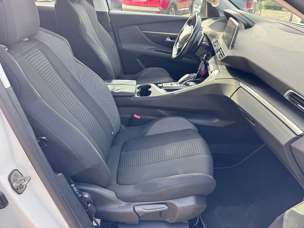 PEUGEOT 3008 ACTIVE 1.2. E-THP AUTO SPANISH LHD IN SPAIN ONLY 59000 MILES 2018